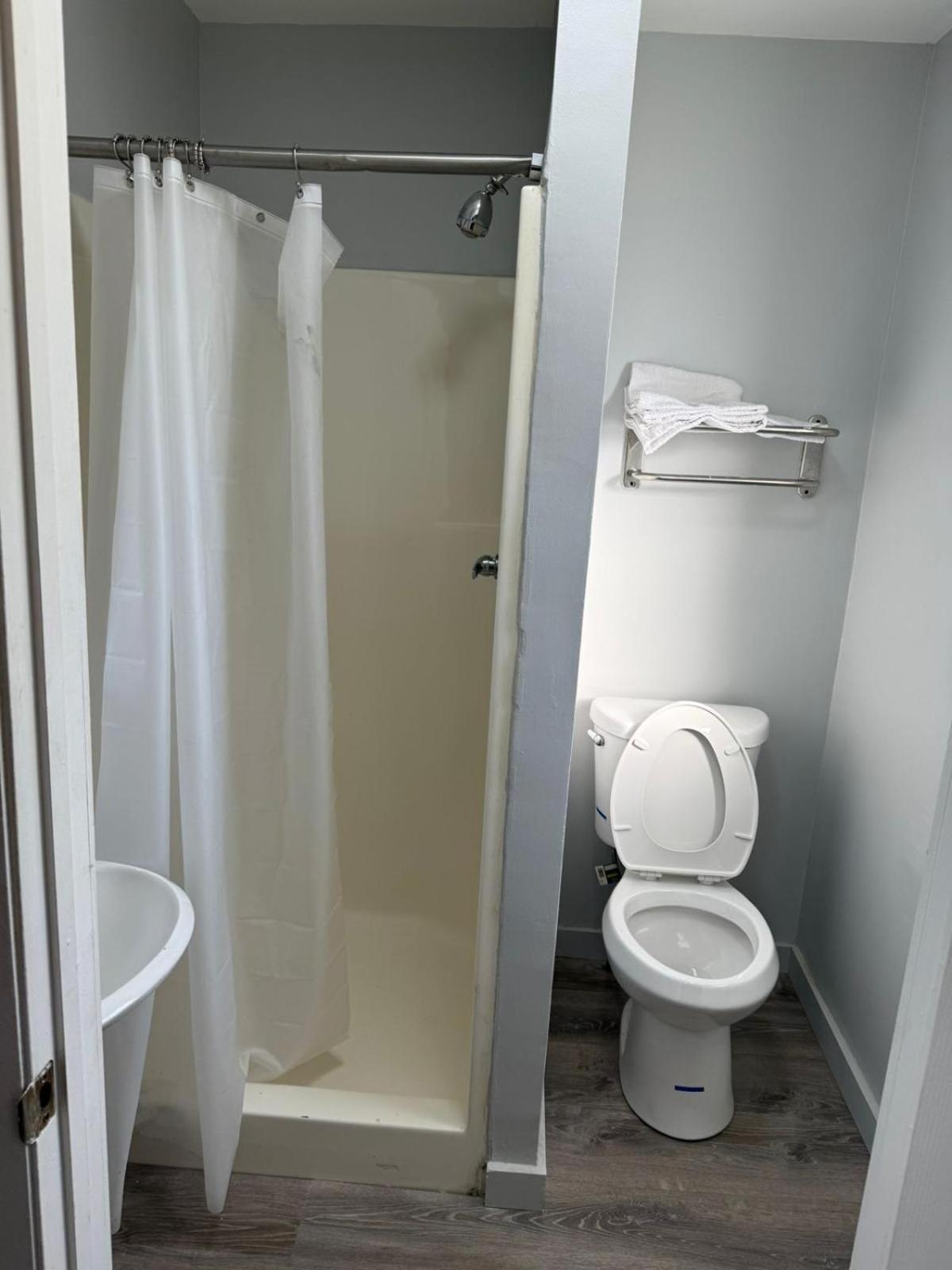 Blisspoint Inn Fka Motel 6T7 Ινδιανάπολη Εξωτερικό φωτογραφία